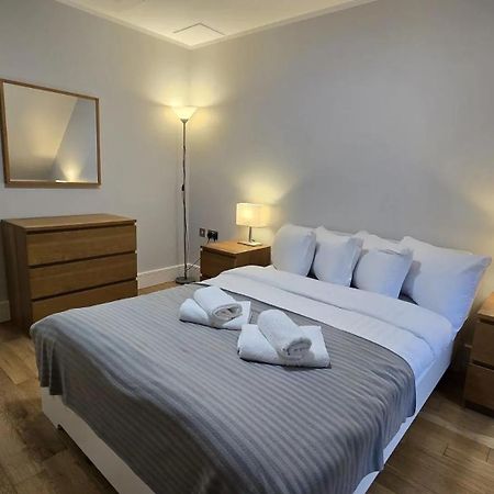 Westciti Chatsworth Road Apartments Croydon Bagian luar foto