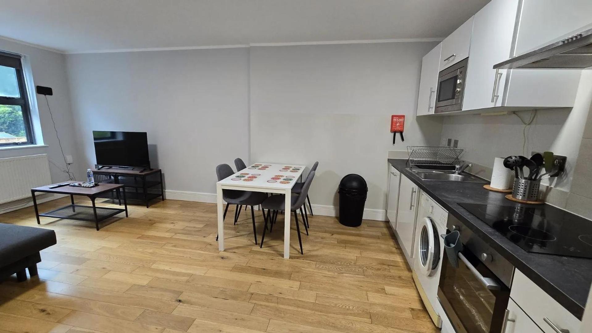 Westciti Chatsworth Road Apartments Croydon Bagian luar foto