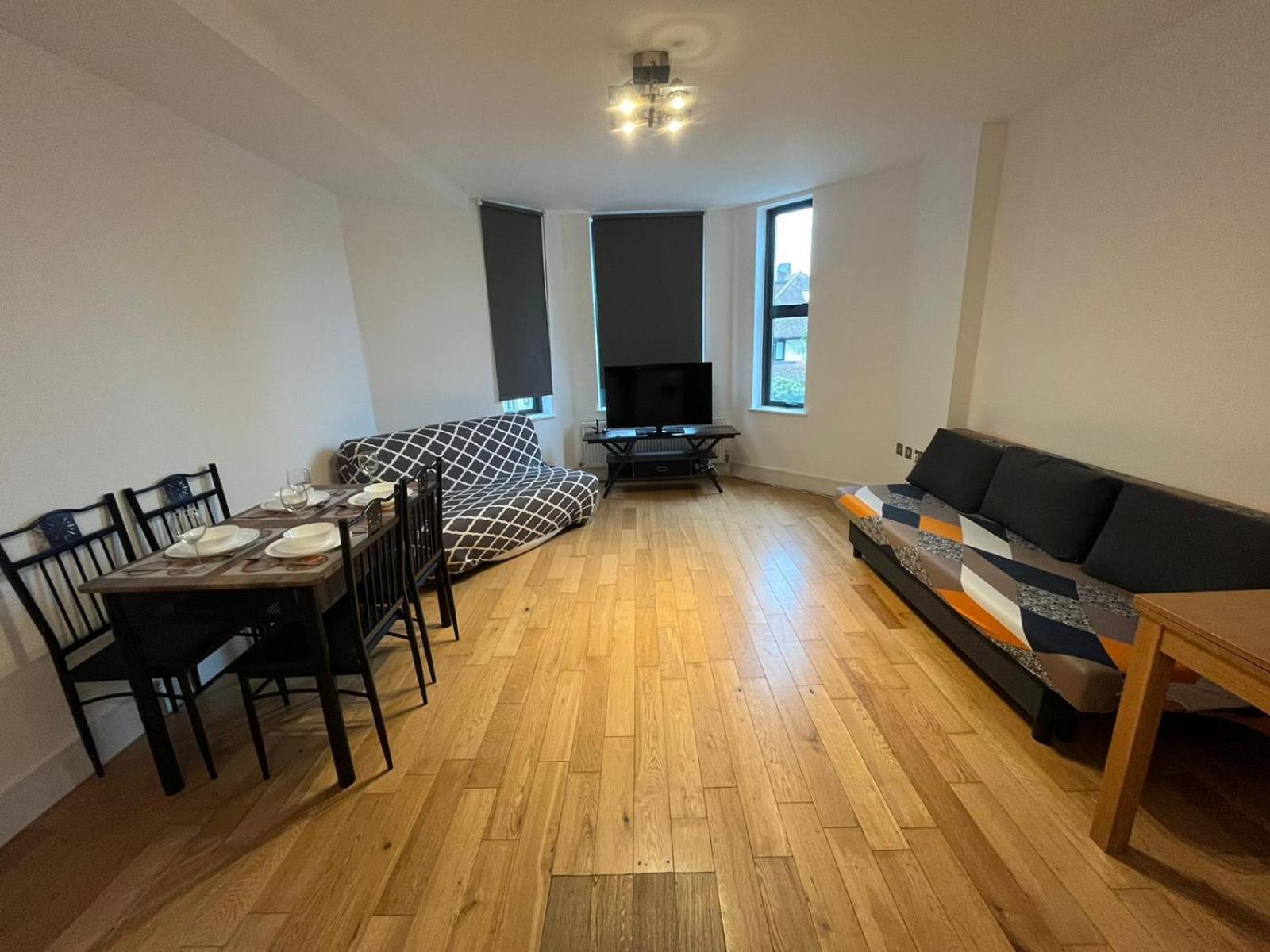 Westciti Chatsworth Road Apartments Croydon Bagian luar foto