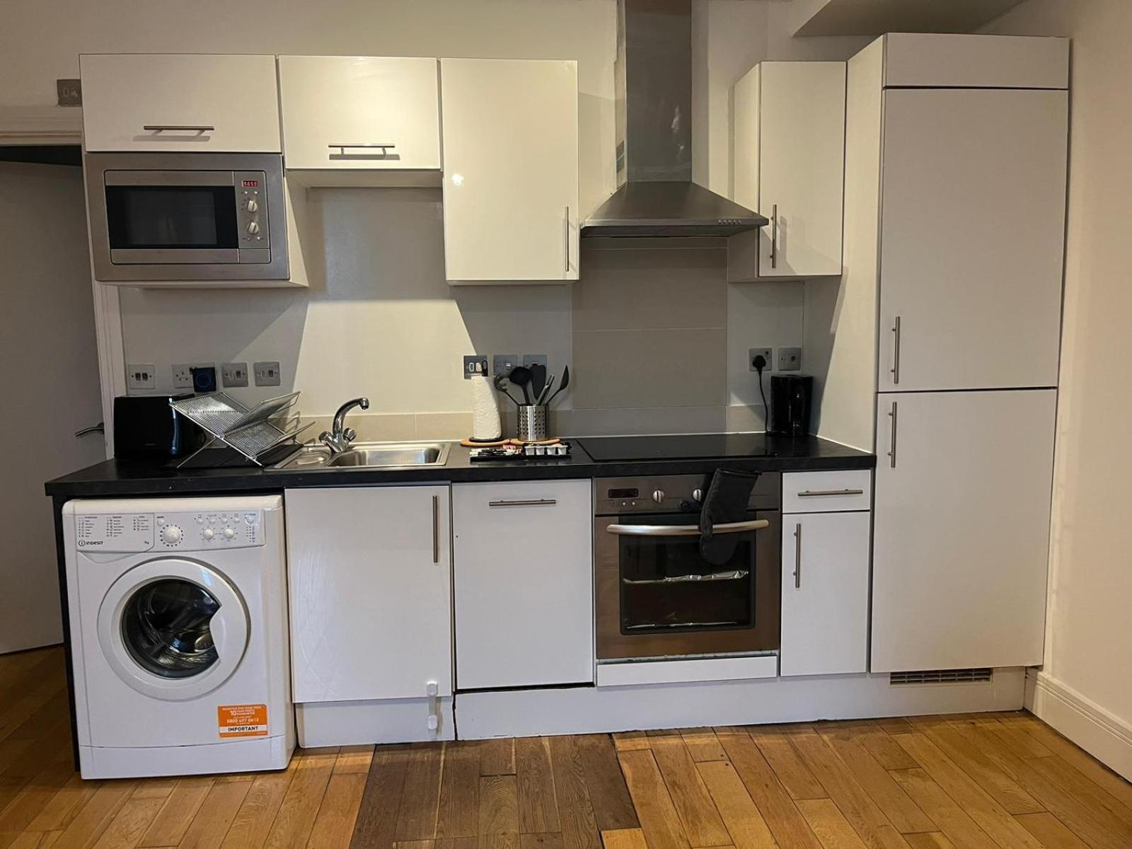 Westciti Chatsworth Road Apartments Croydon Bagian luar foto
