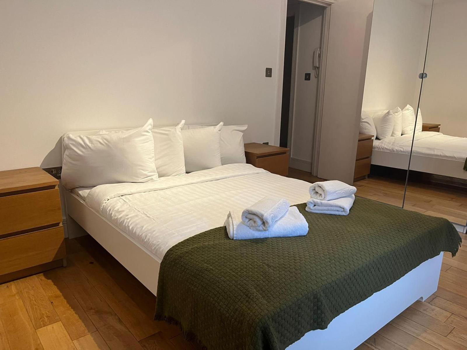 Westciti Chatsworth Road Apartments Croydon Bagian luar foto