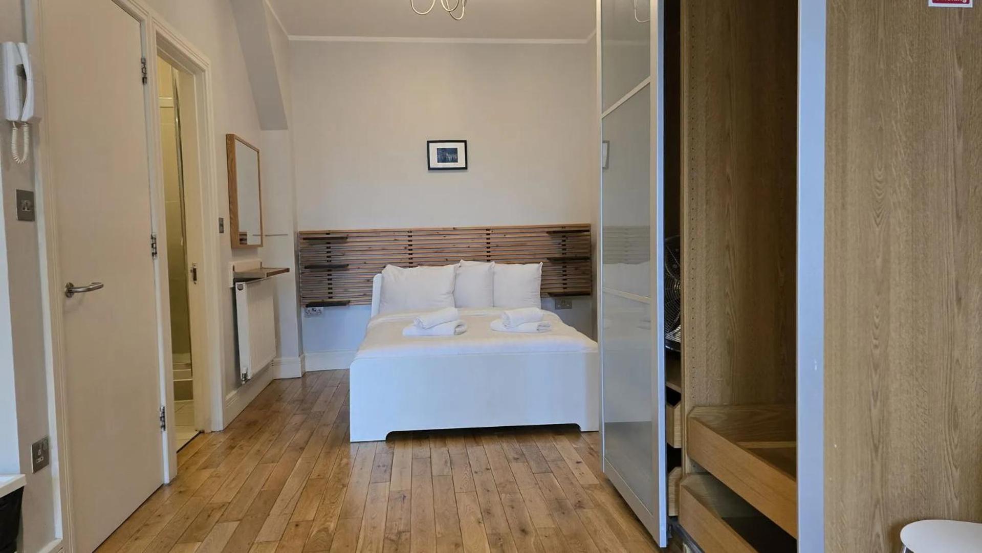Westciti Chatsworth Road Apartments Croydon Bagian luar foto