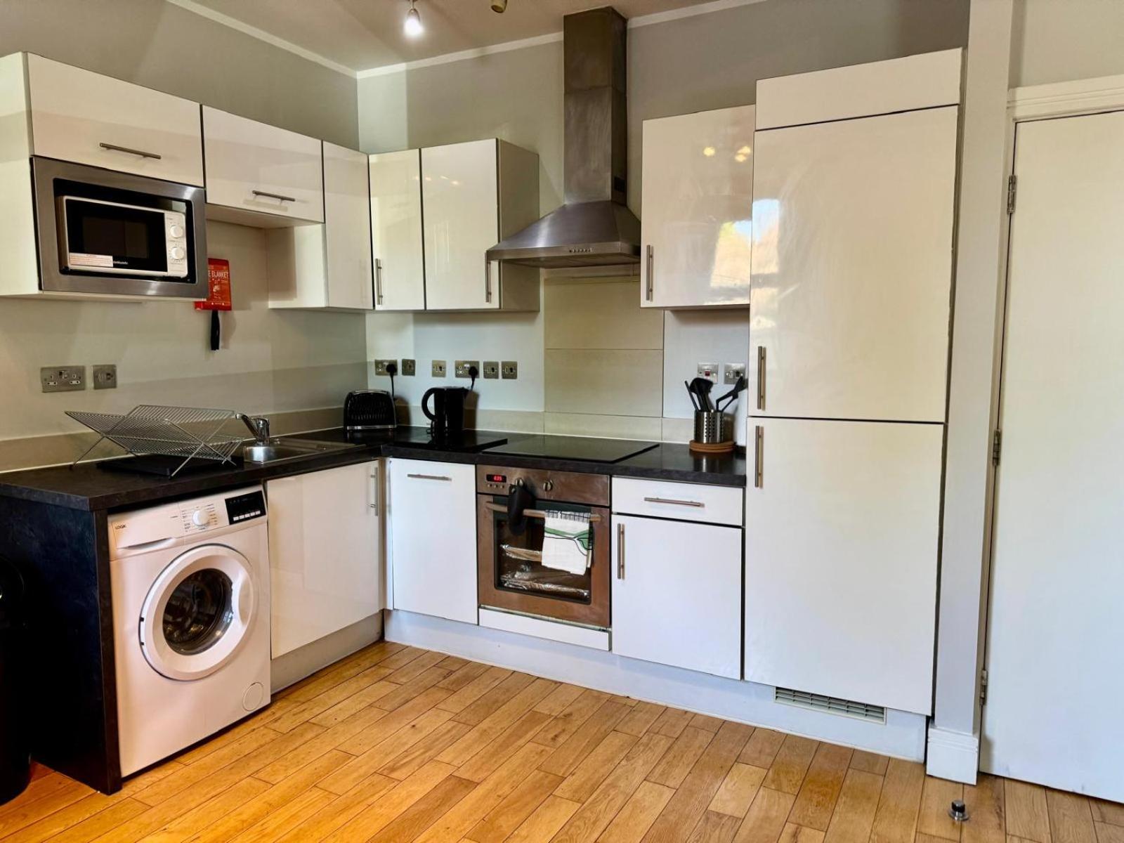 Westciti Chatsworth Road Apartments Croydon Bagian luar foto